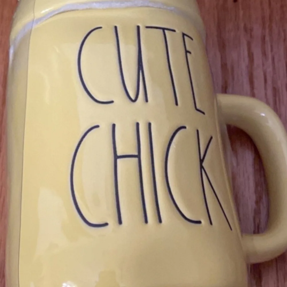 Rae Dunn Chick Mug - Picture 2 of 5